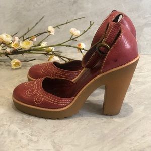 Marc by Marc Jacobs Closed Toe Heels